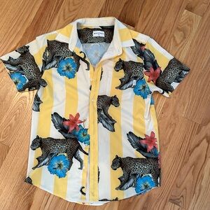 Marvans Weekend Top with leopard print